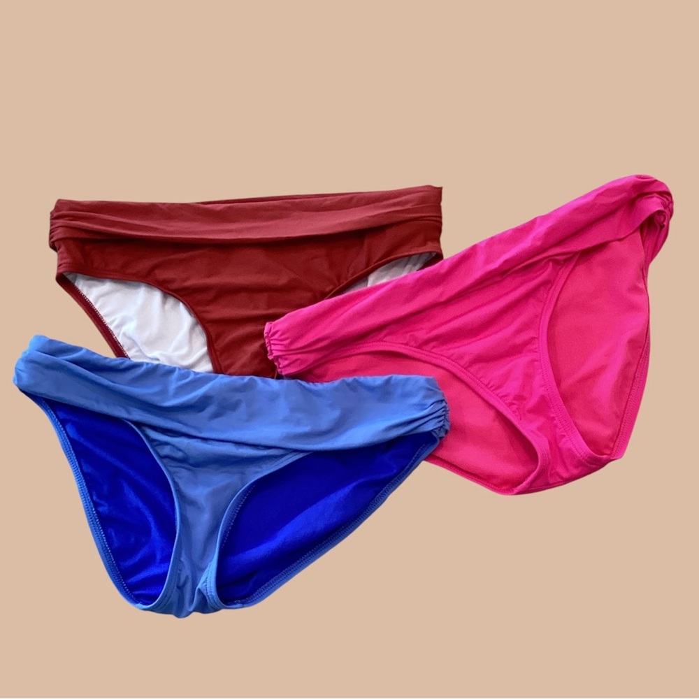 Stylish Women's Bikini Bottoms Set of 3 - Red, Pink, and Blue, size medium 🏊‍♀️